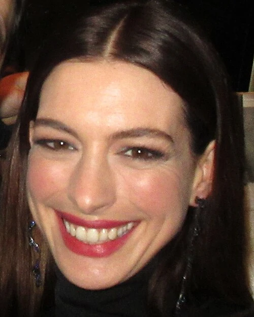 Anne Hathaway, 2019